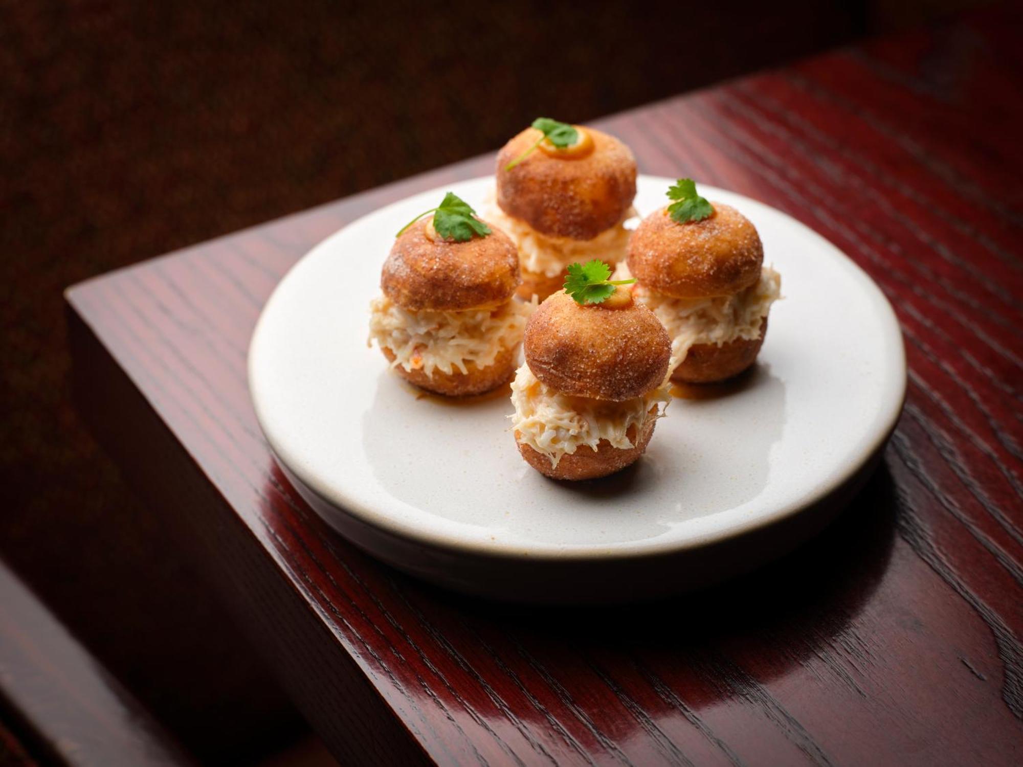 The Stafford London Hotel Bagian luar foto Crab puffs