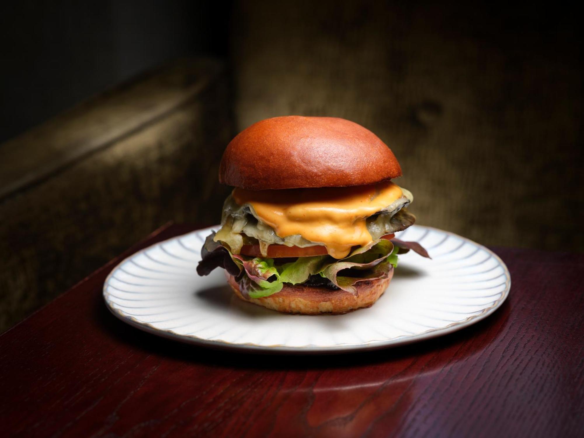 The Stafford London Hotel Bagian luar foto A cheeseburger