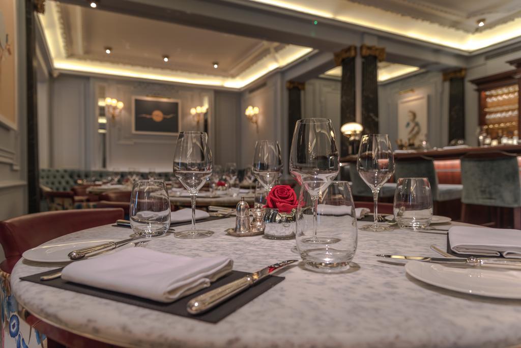 The Stafford London Hotel Bagian luar foto Interior of the restaurant
