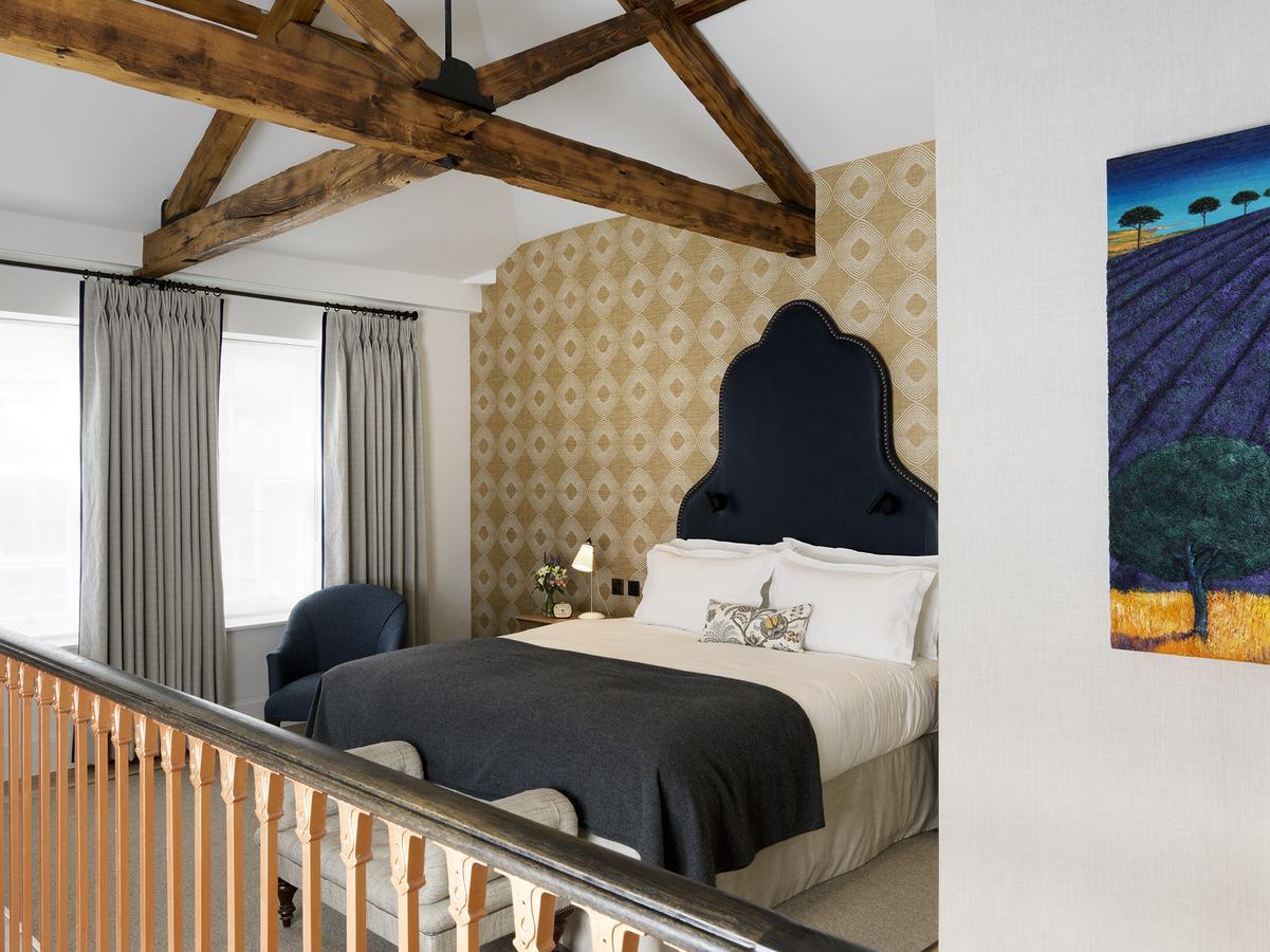 The Stafford London Hotel Bagian luar foto A room at the hotel
