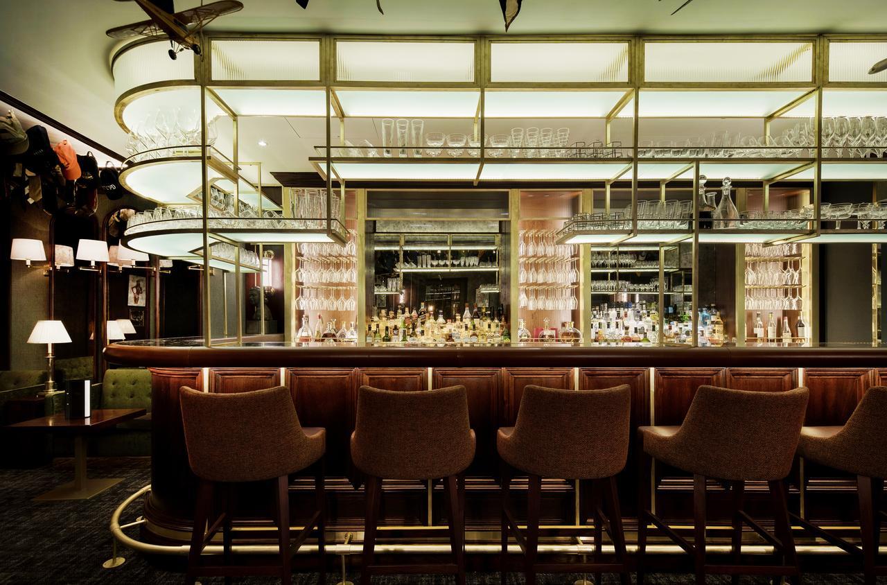 The Stafford London Hotel Bagian luar foto The bar at the Connaught