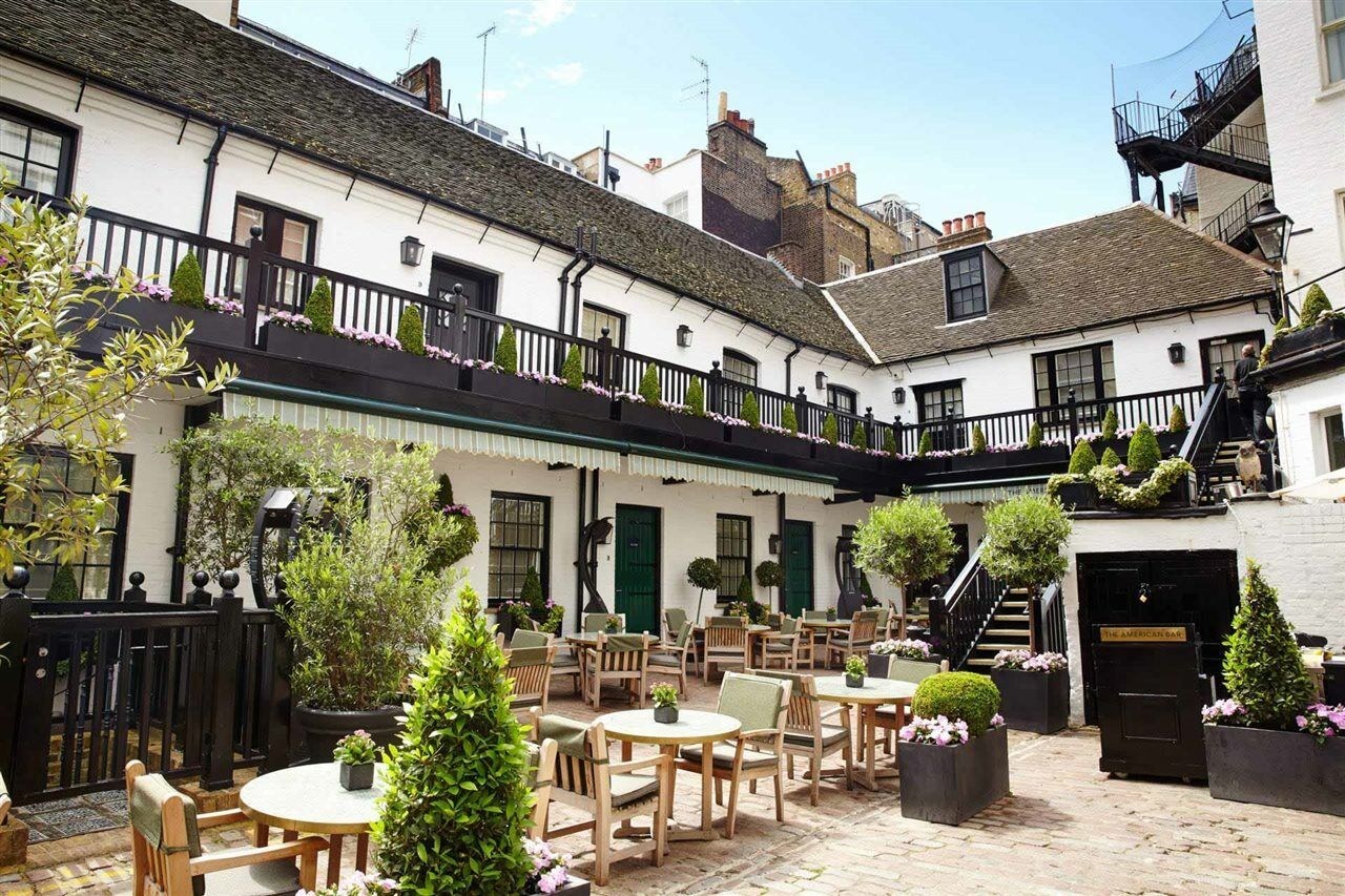 The Stafford London Hotel Bagian luar foto The courtyard of the Swan Inn